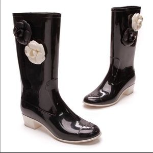 Chanel rain boot EU 40 black with camellia flowers